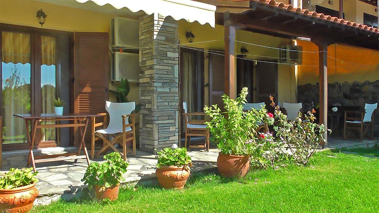 Studios Tripiti Nea Roda Exteriér fotografie